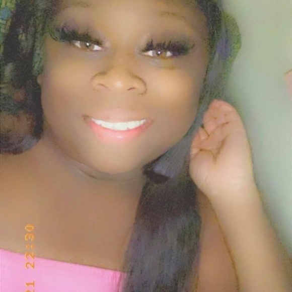 Meet your Posher, Gina - Picture 1 of 1